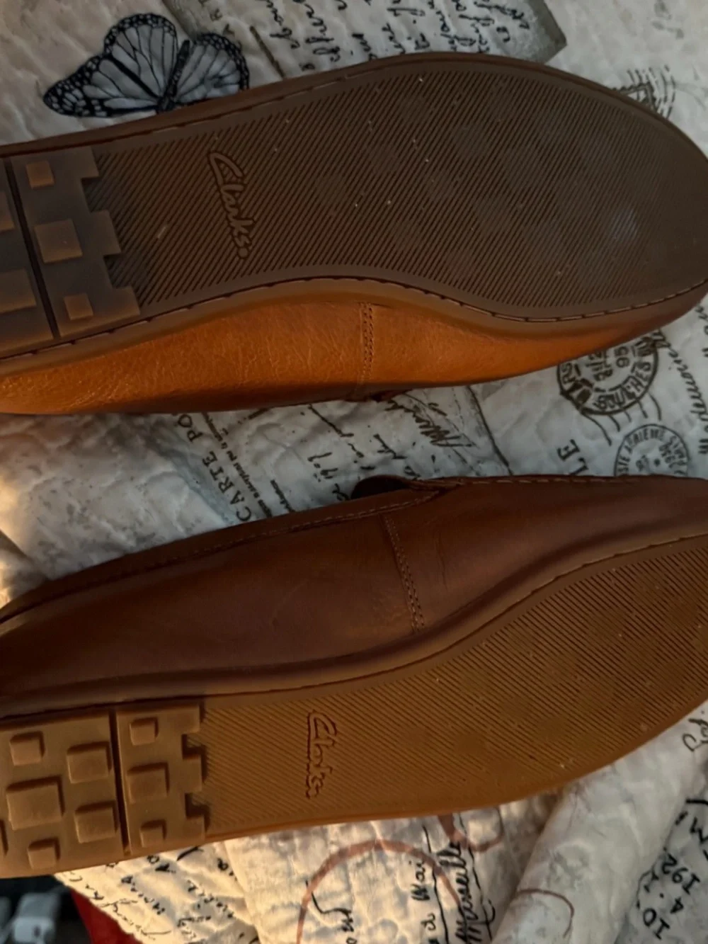 Clarks size 10,5 loafers worn a few times like new with packaging